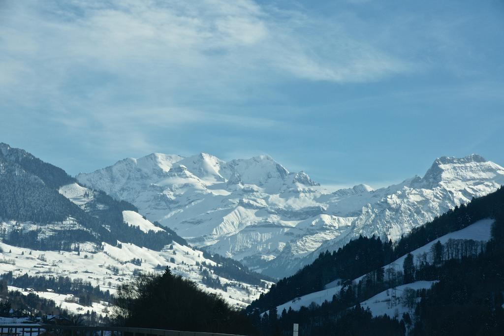 Gästehaus myHideaway Reichenbach im Kandertal Zimmer foto