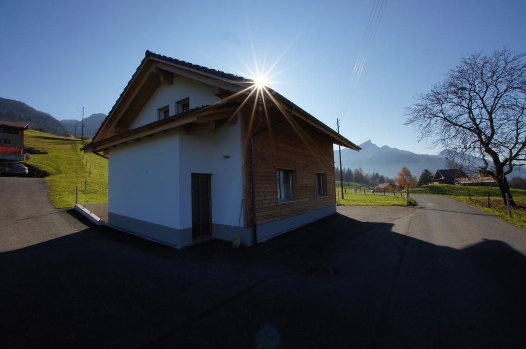 Gästehaus myHideaway Reichenbach im Kandertal Zimmer foto
