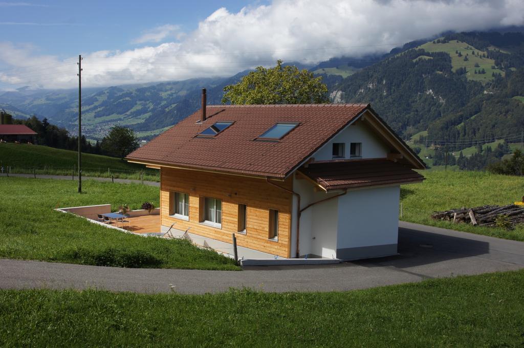 Gästehaus myHideaway Reichenbach im Kandertal Zimmer foto